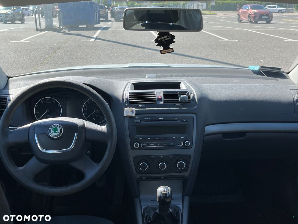 Skoda Octavia 1.4 TSI Ambiente - 11