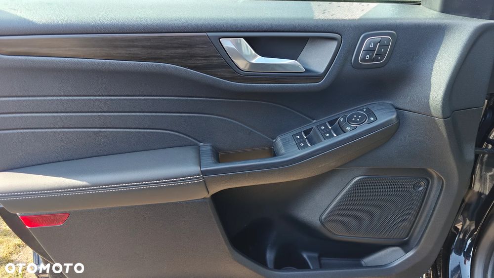 Ford Kuga - 13