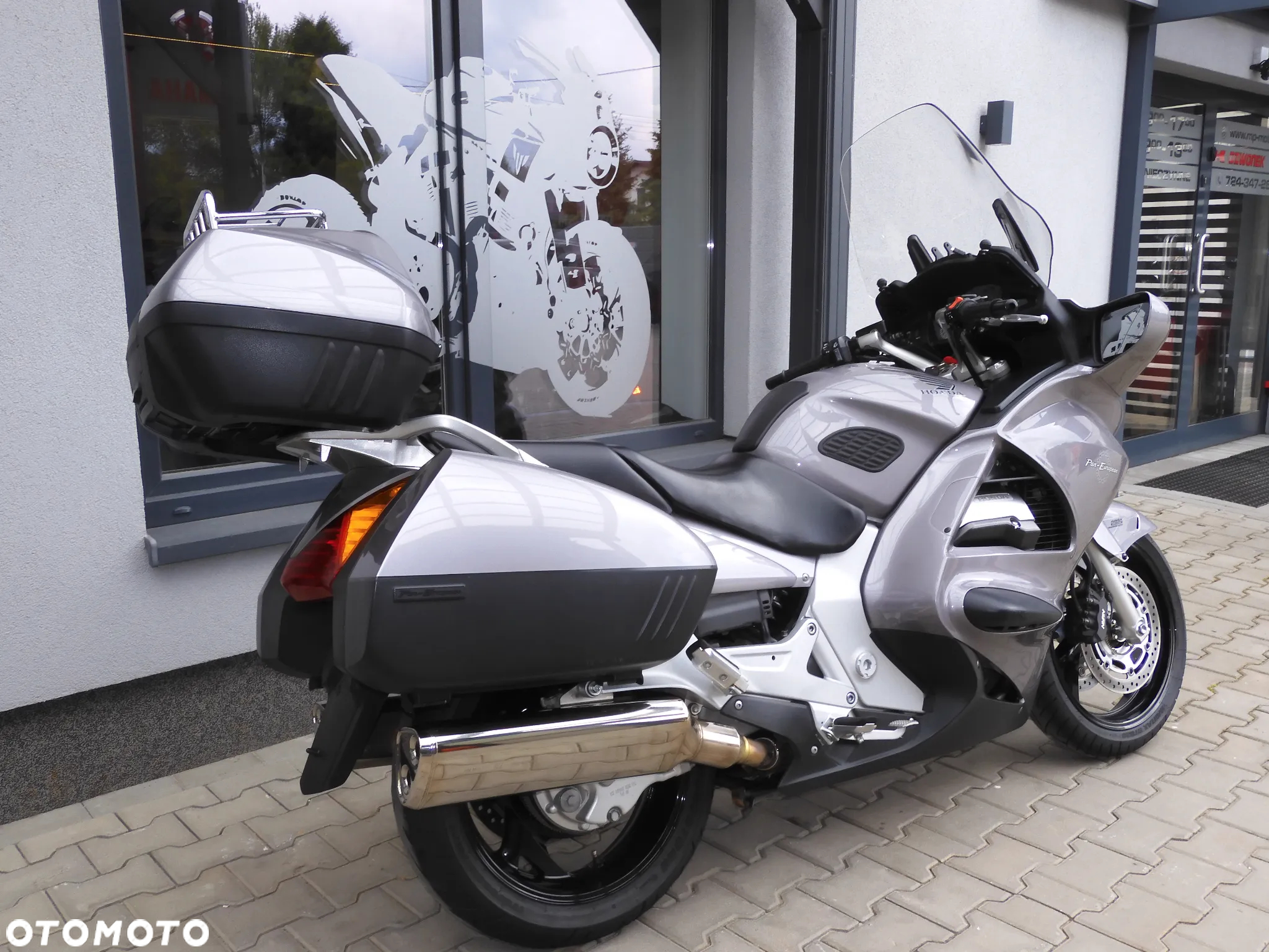 Honda ST - 17