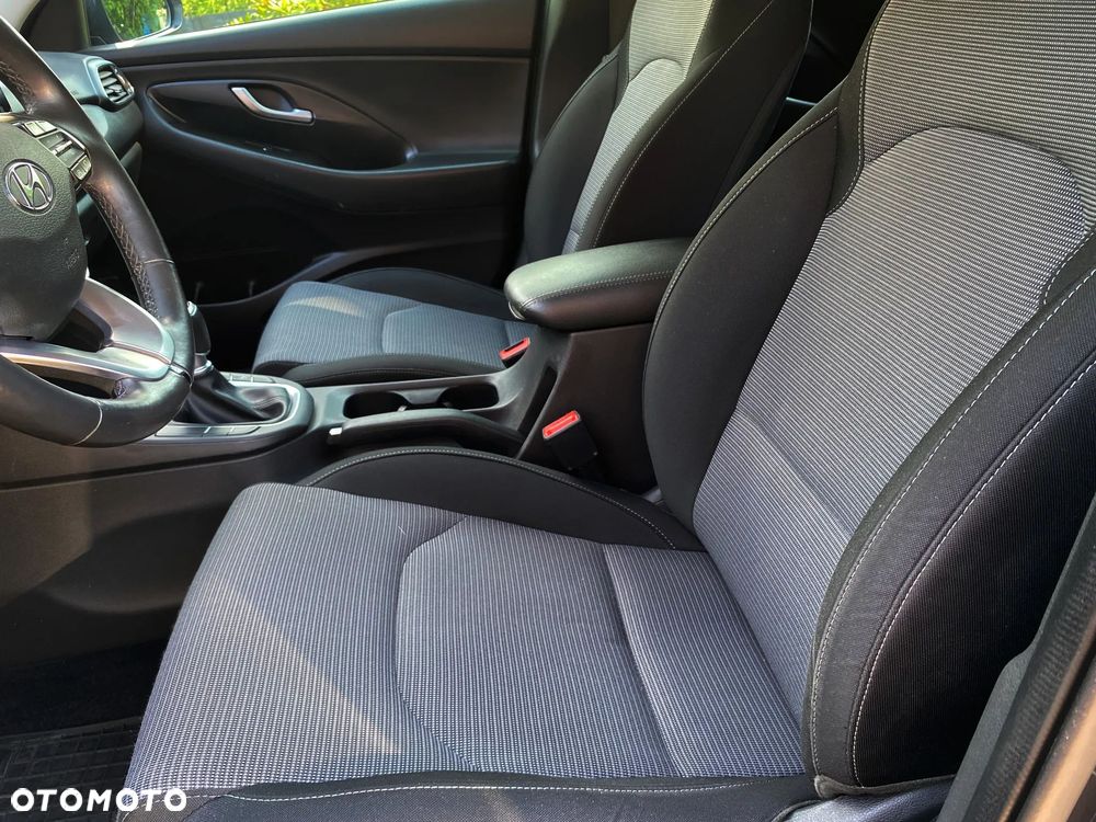 Hyundai i30 - 22