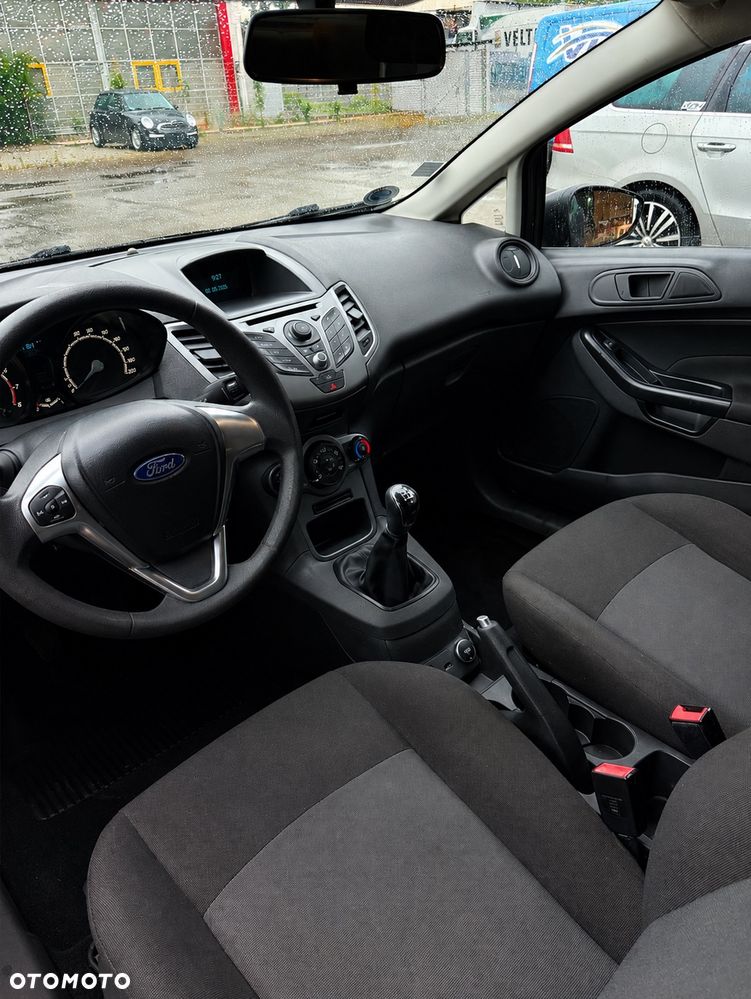 Ford Fiesta 1.25 Ambiente EU5 - 9