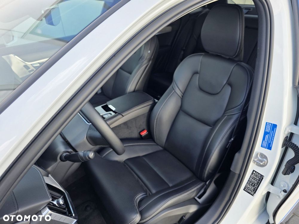 Volvo S90 - 13