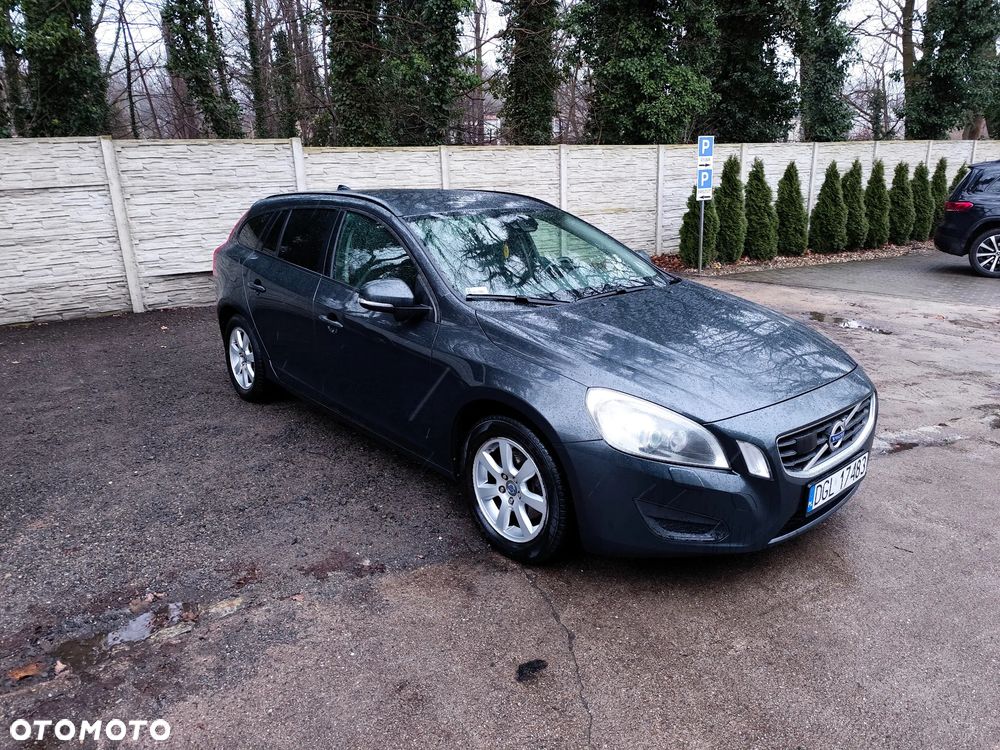 Volvo V60 D3 Kinetic - 4