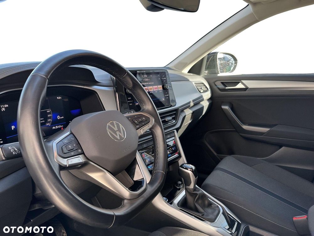 Volkswagen T-Roc - 10