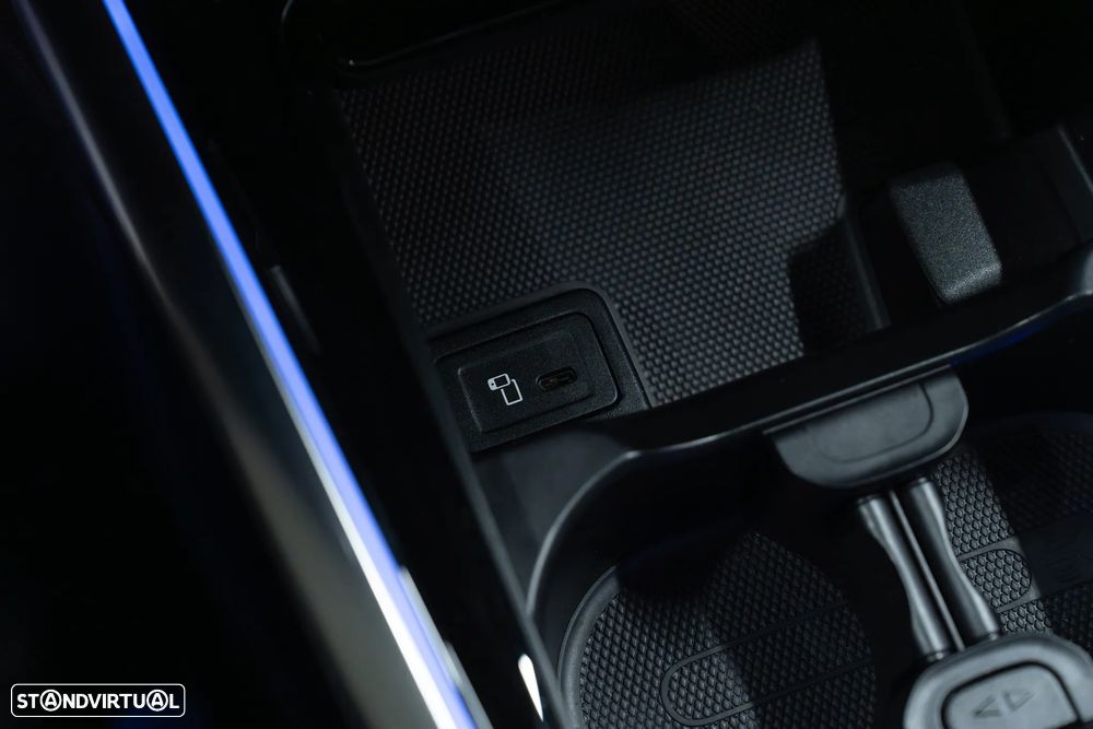 Mercedes-Benz EQA 300 4Matic - 50