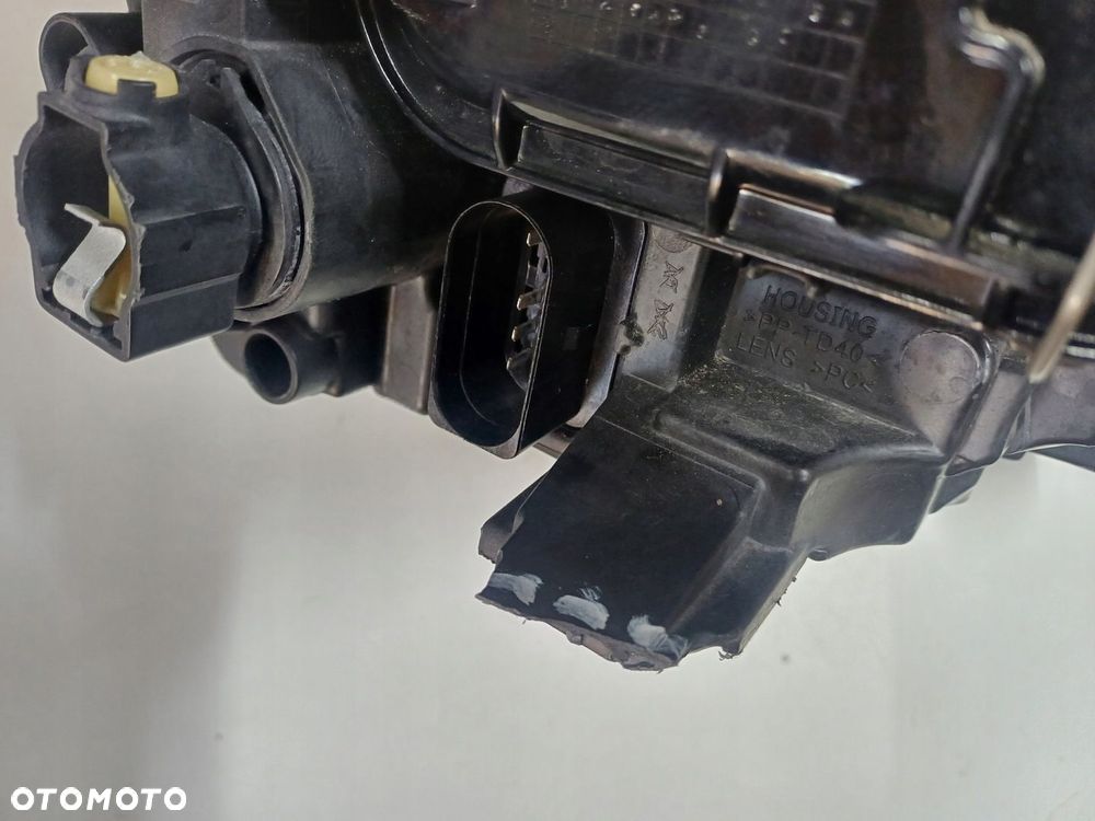 lampa lewy przod SEAT IBIZA V ARONA EUROPA - 12