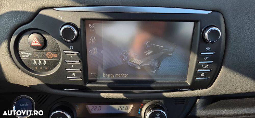 Toyota Yaris 1.5 VVT-i HSD Dynamic - 26