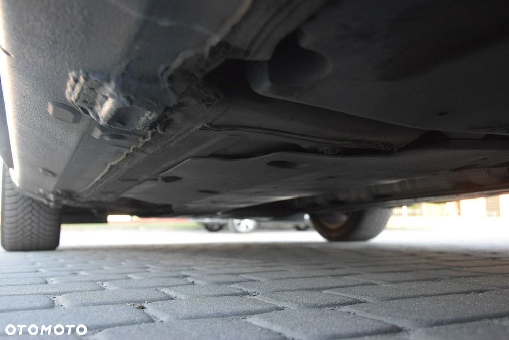 Renault Clio (Energy) TCe 90 Start & Stop LIMITED - 38