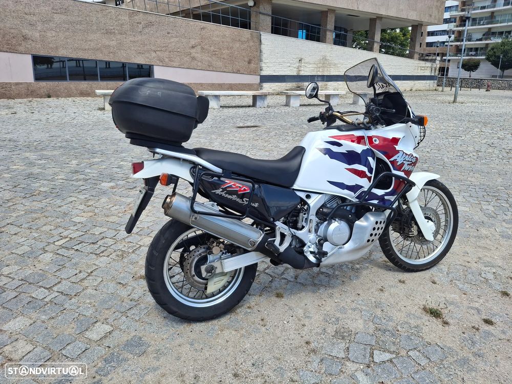 Honda Africa Twin XRVRD07 - 1