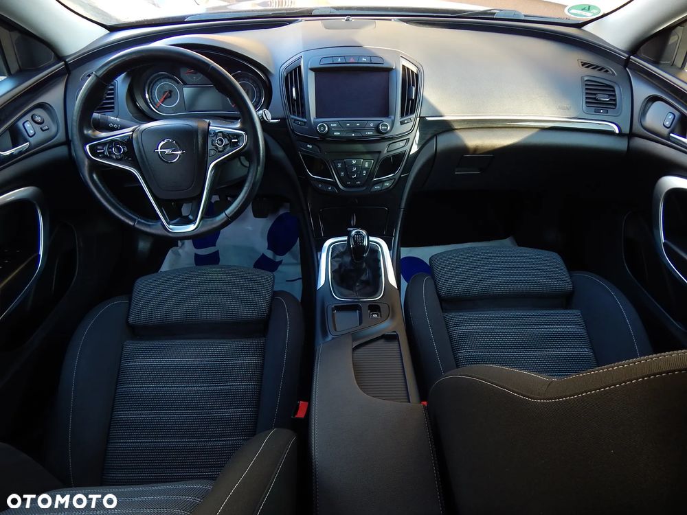 Opel Insignia 1.4 T Cosmo S&S - 18