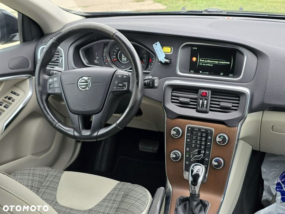 Volvo V40 - 14