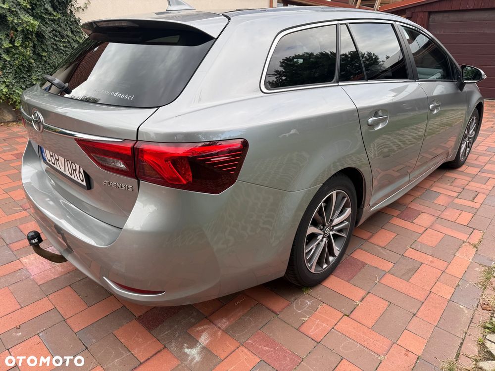 Toyota Avensis 2.0 Prestige MS - 9