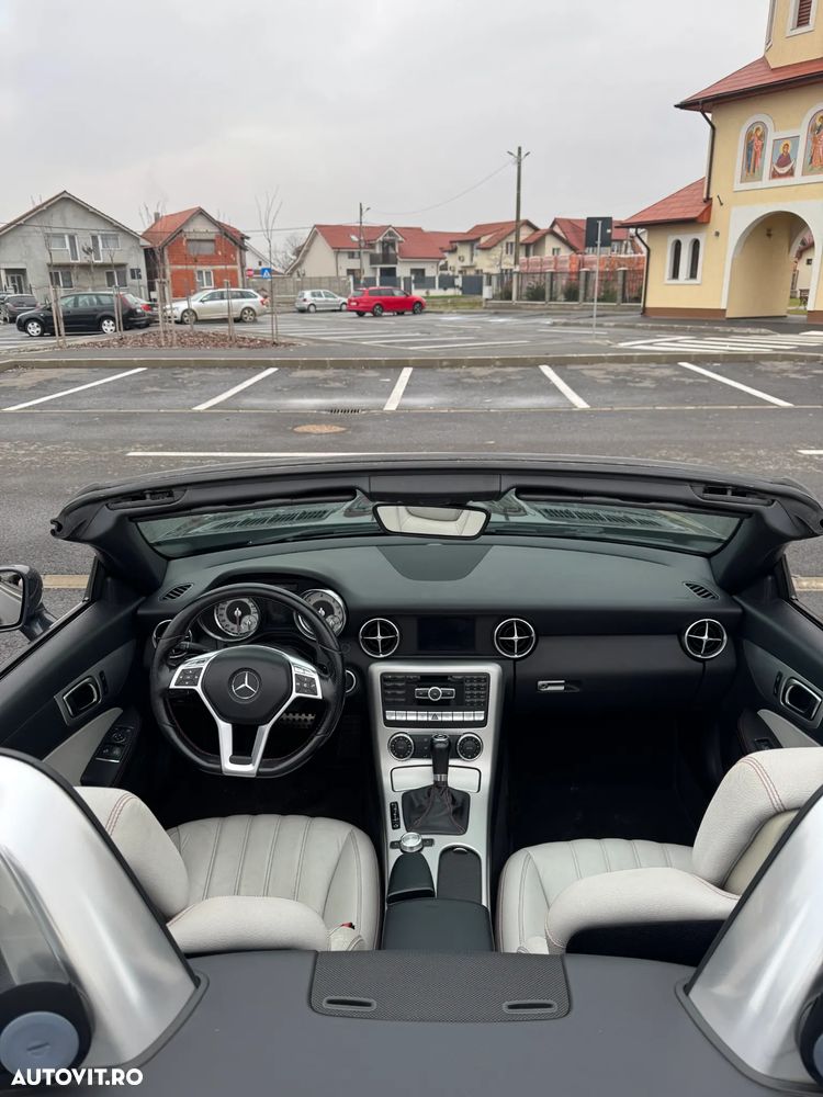 Mercedes-Benz SLK - 11