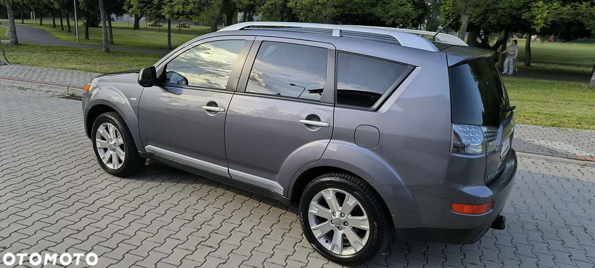 Mitsubishi Outlander 2.4 4WD CVT Intense - 4
