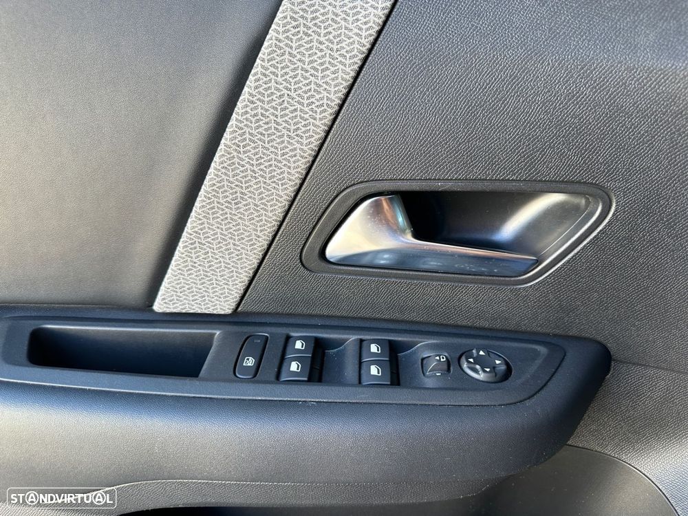 Citroën e-C4 50 kWh Plus - 18
