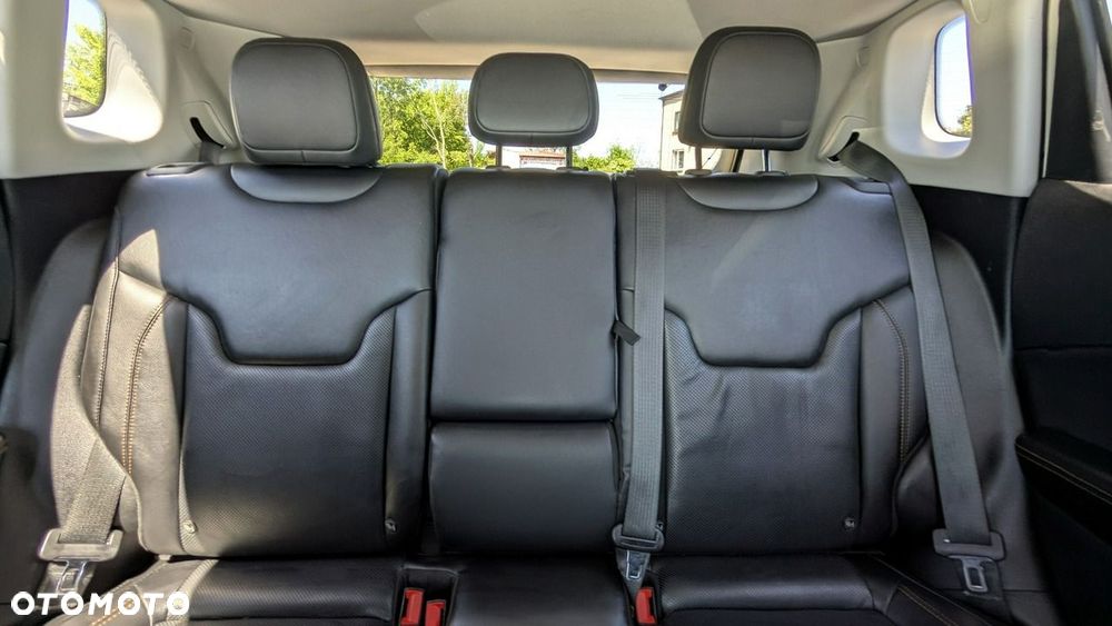 Jeep Compass - 18
