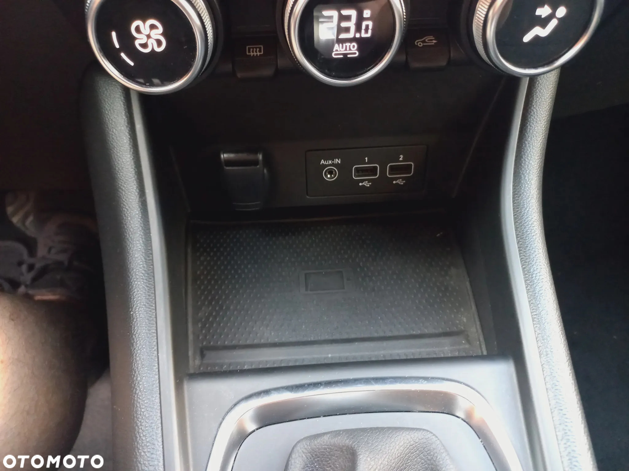 Renault Captur 1.3 TCe Intens EDC - 28
