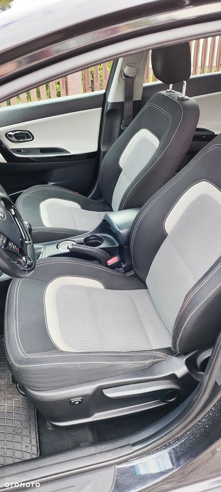 Kia Ceed 1.6 GDI XL - 13