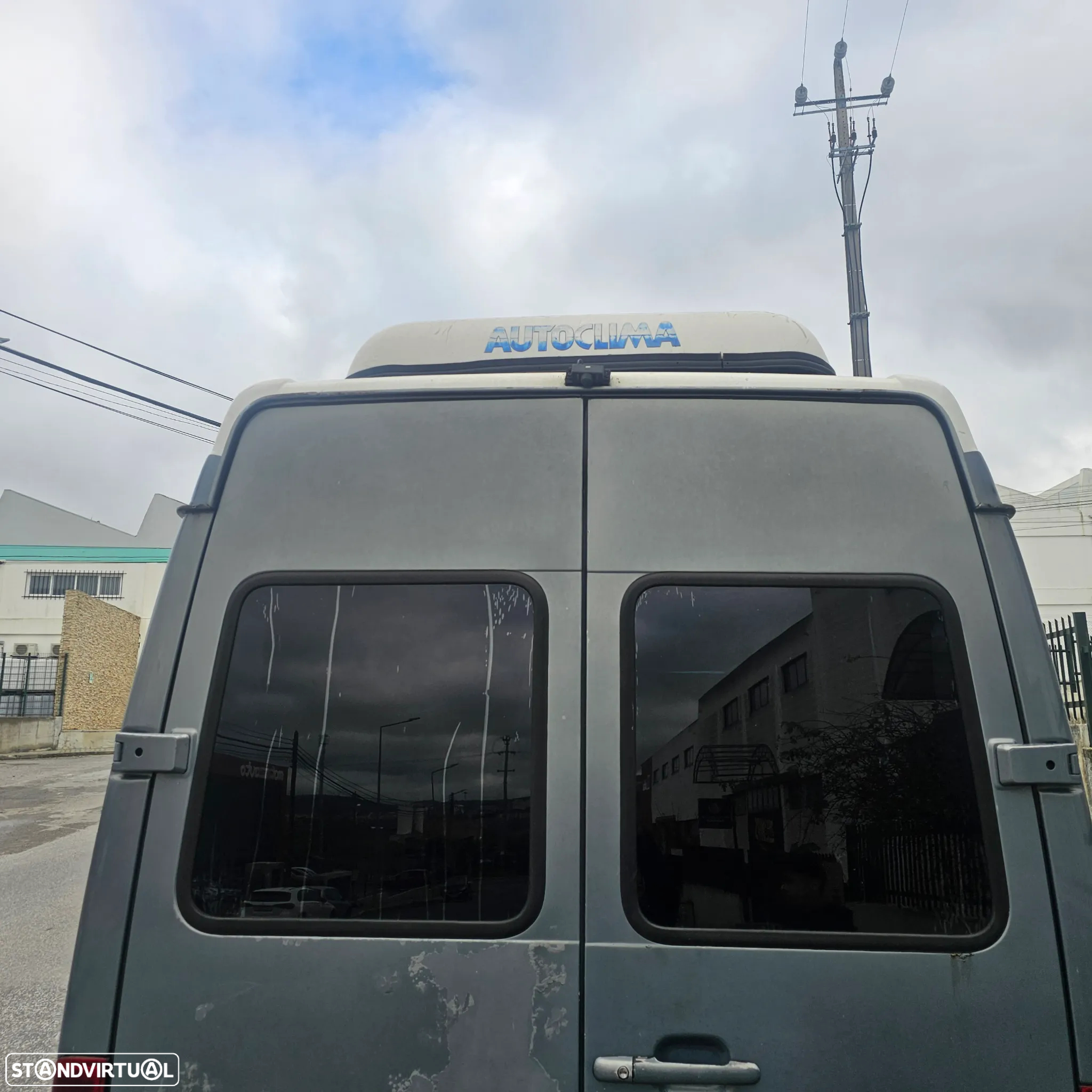 Mercedes-Benz Sprinter 312 2.9 TD /35 Luxo - 32