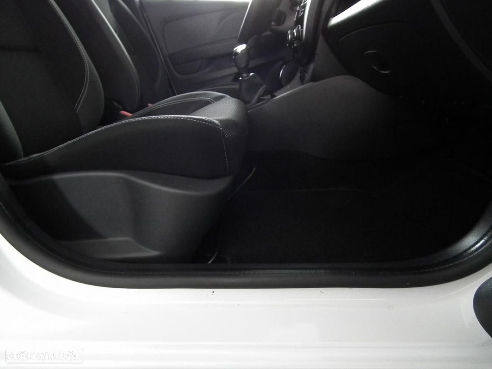Renault Clio Van 1.5 dCi Limited - 11