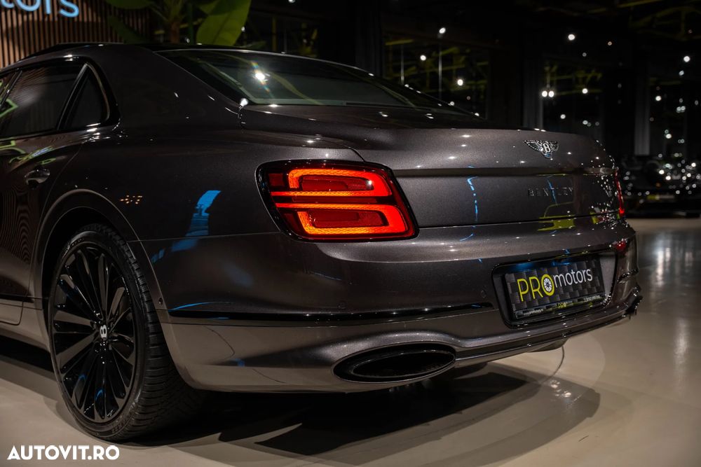 Bentley Flying Spur - 22