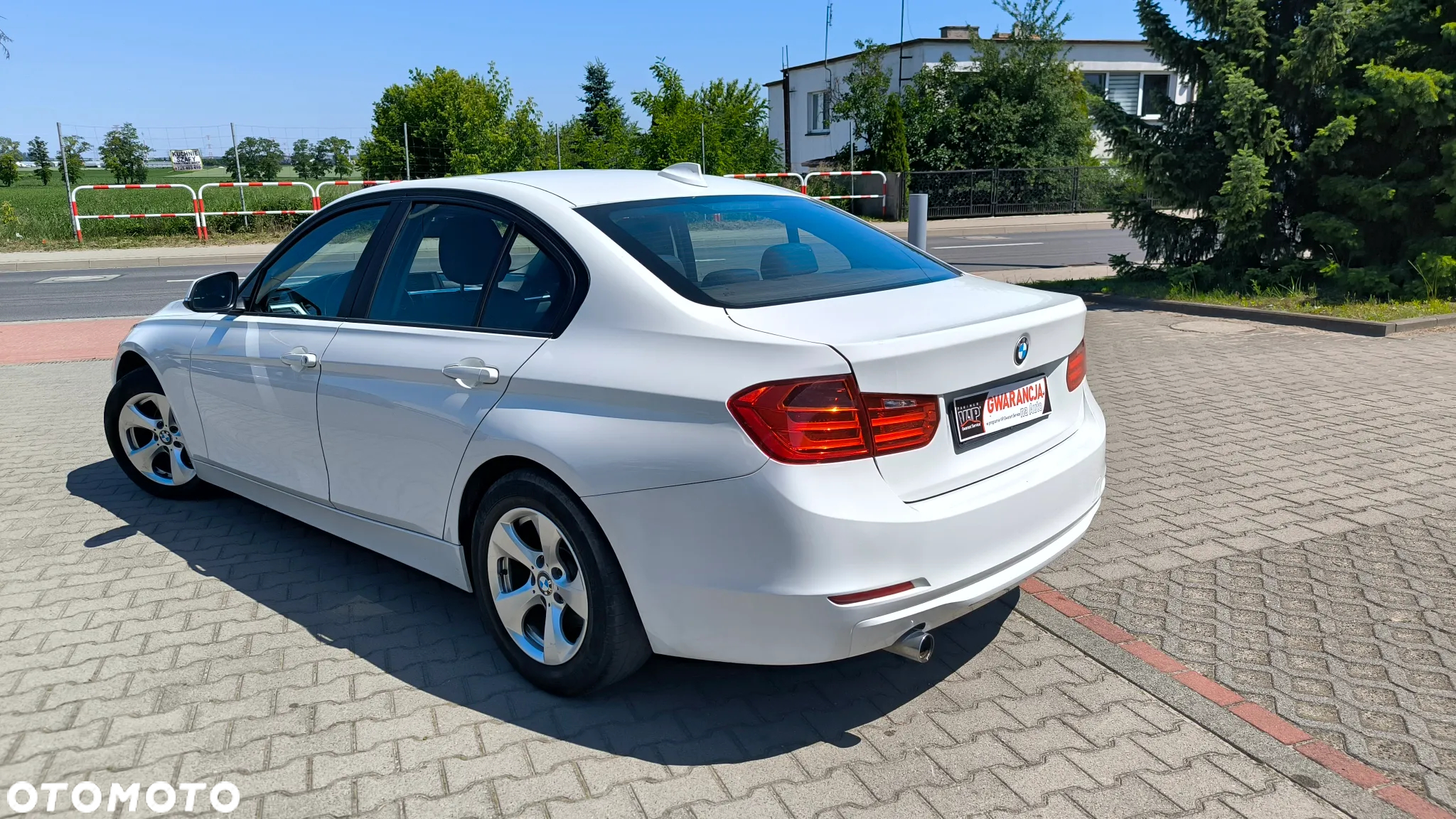 BMW Seria 3 320d - 6