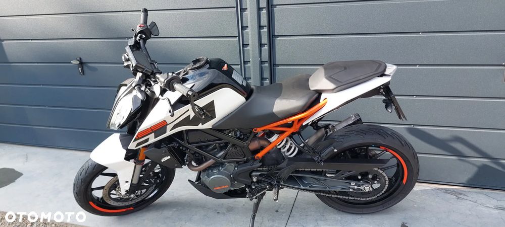 KTM Duke 125 - 17