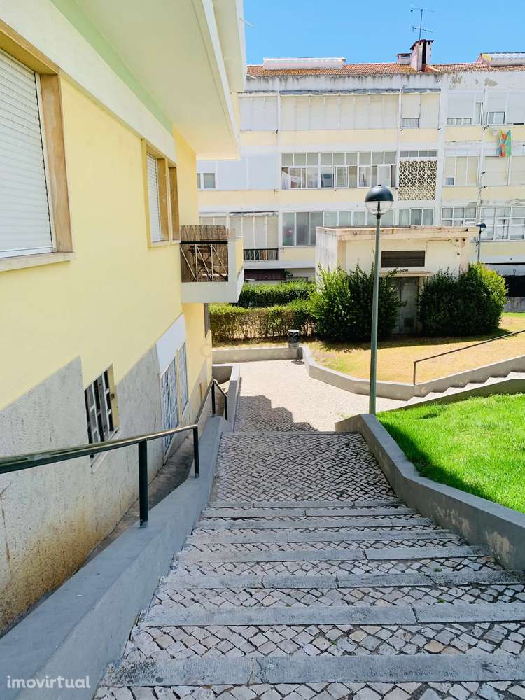 Apartamento T1  - com inquilino - Sacavém - Grande imagem: 5/34