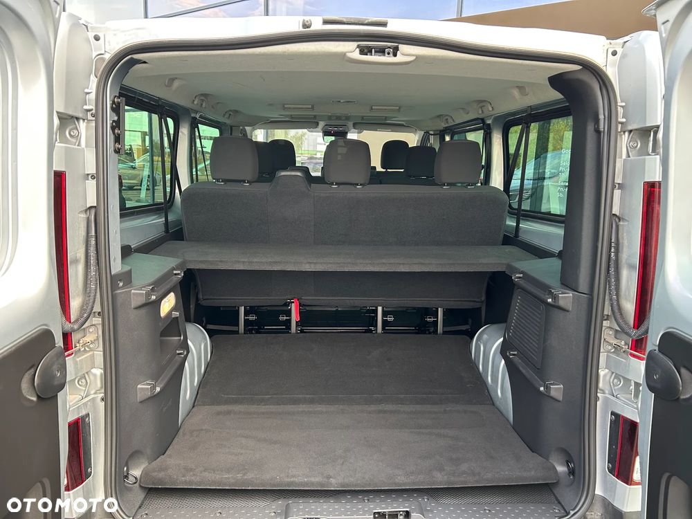 Renault Trafic - 14