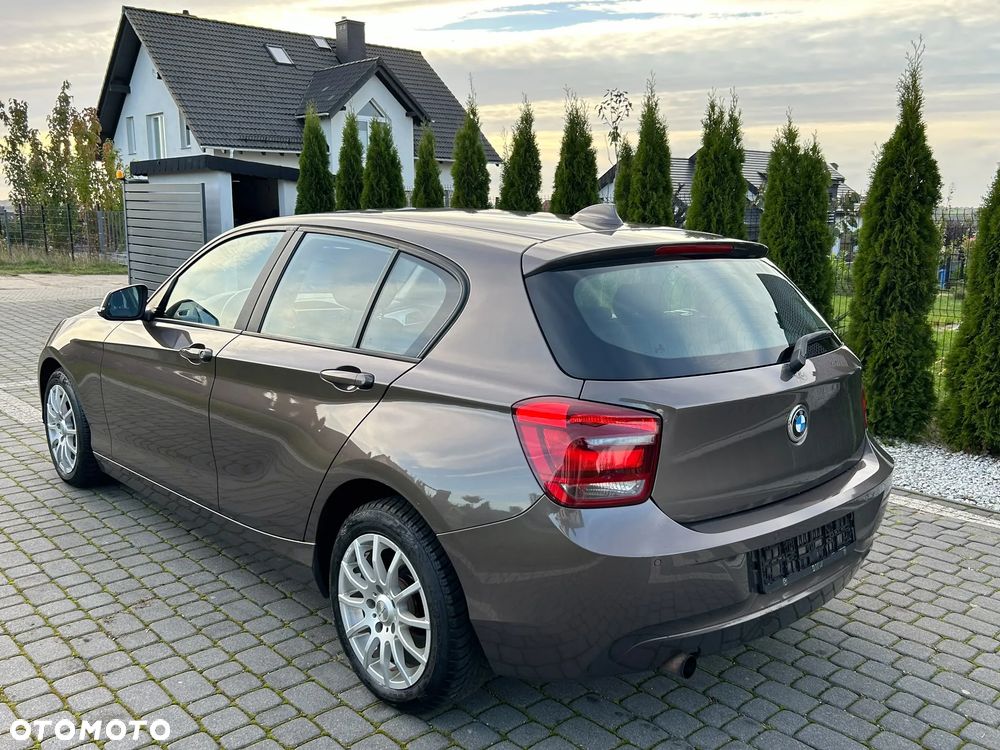 BMW Seria 1 - 25
