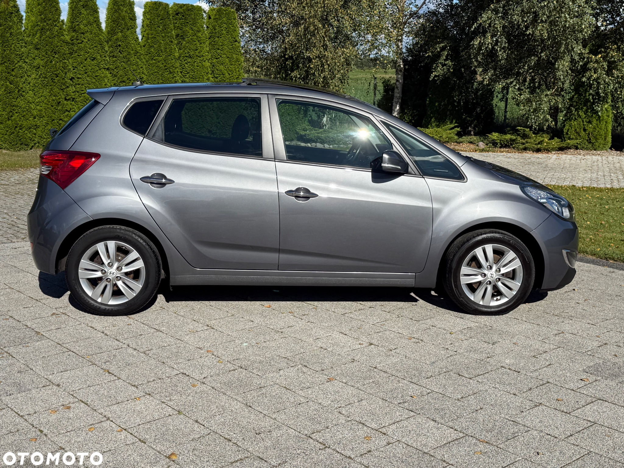 Hyundai ix20 1.6 CRDi blue YES Plus - 31