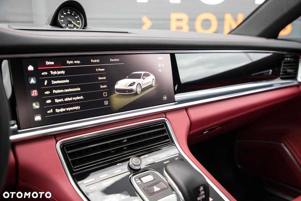 Porsche Panamera - 21