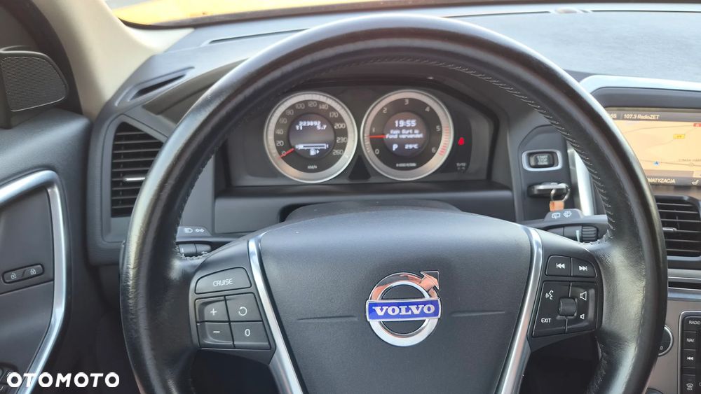 Volvo XC 60 D4 Geartronic Momentum - 21