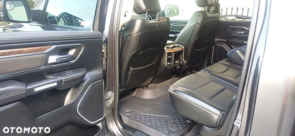 Dodge RAM 5.7 4x4 - 23
