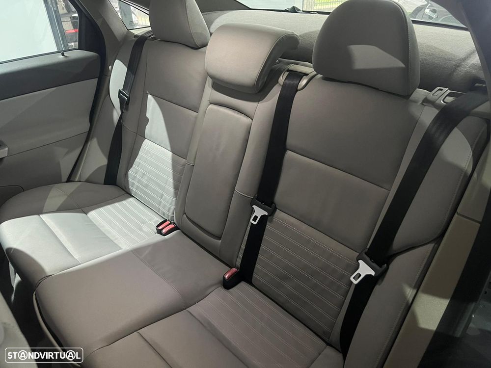 Volvo S40 1.6 D Nível 3 - 8