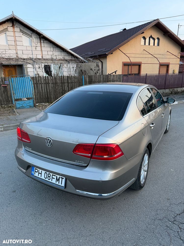 Volkswagen Passat 2.0 TDI Blue TDI Highline - 5