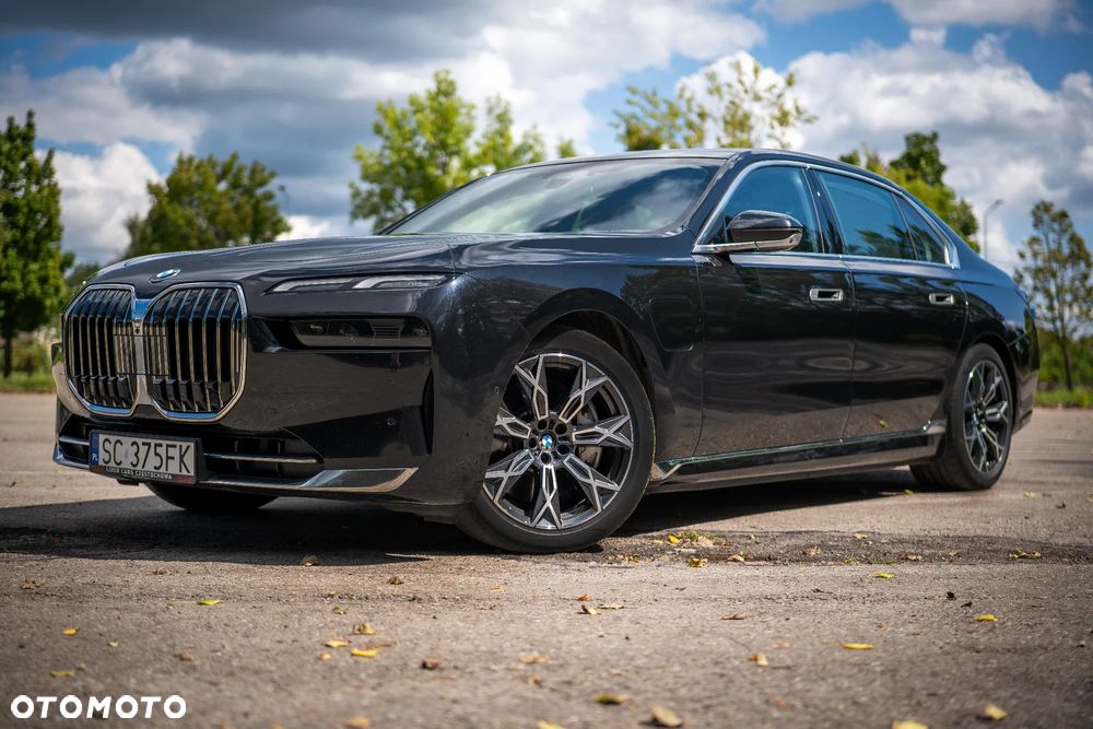 BMW Seria 7 750e xDrive - 4