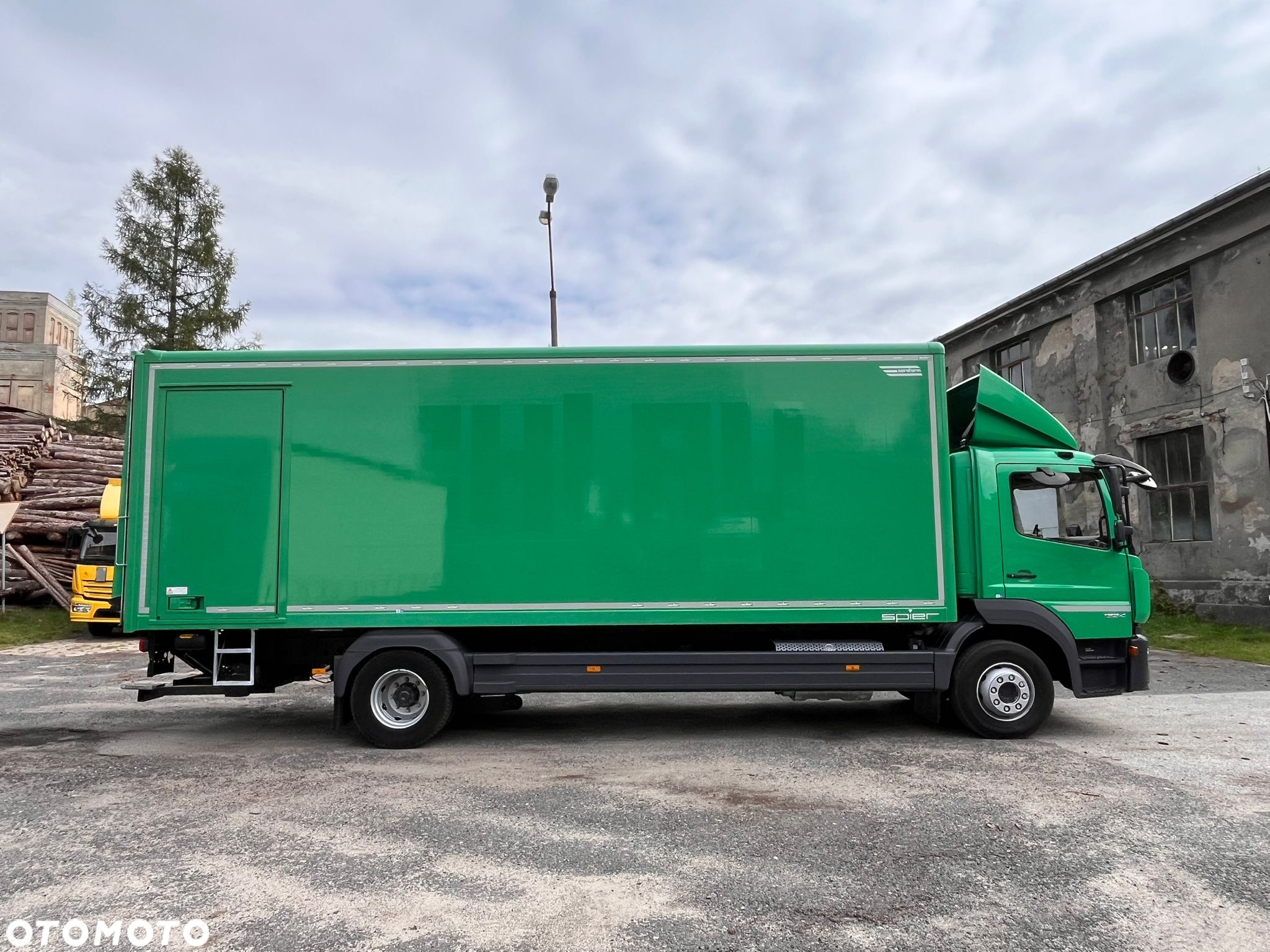 Mercedes-Benz ATEGO 1524L KONTENER 7.30 m | EURO-6 - 7
