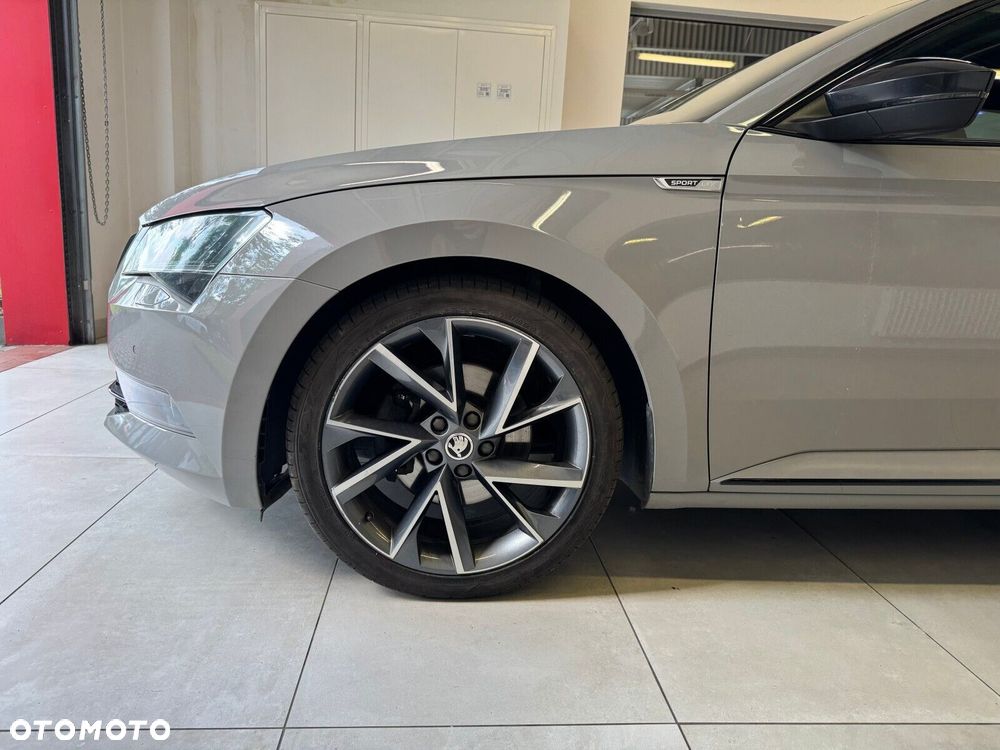Skoda Superb 2.0 TSI Sportline DSG - 31