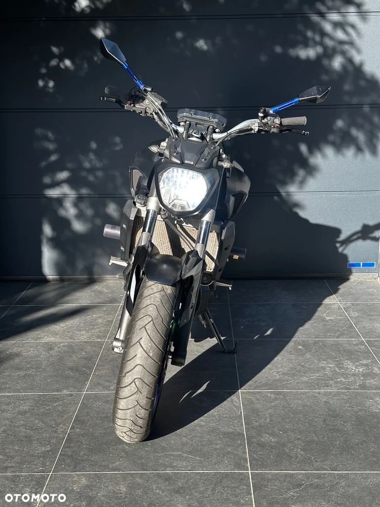 Yamaha MT - 8
