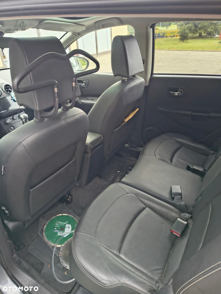 Nissan Qashqai+2 - 16