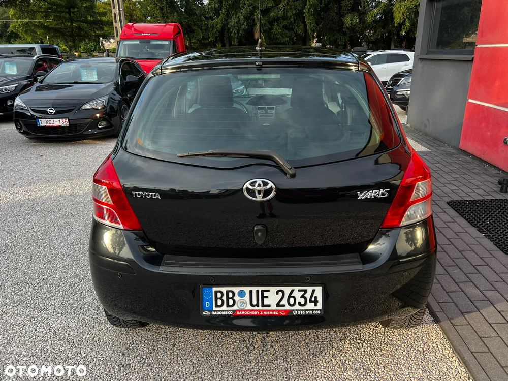 Toyota Yaris 1.33 VVT-i Executive - 14
