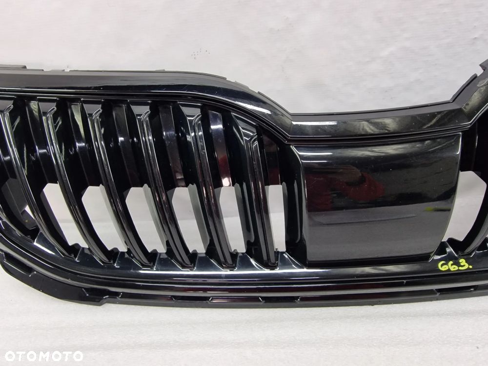 SKODA OCTAVIA 3 III LIFT VRS / RS 16- ATRAPA / GRILL PRZEDNI PRZÓD , NR 5E0853653C , NR AUKCJI GL663 - 4