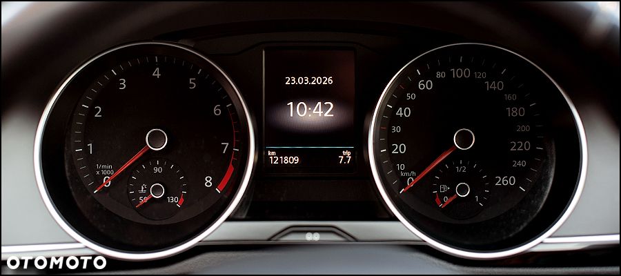 Volkswagen Passat - 23