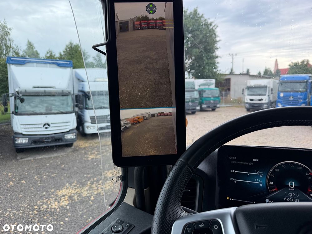 Mercedes-Benz Actros - 10