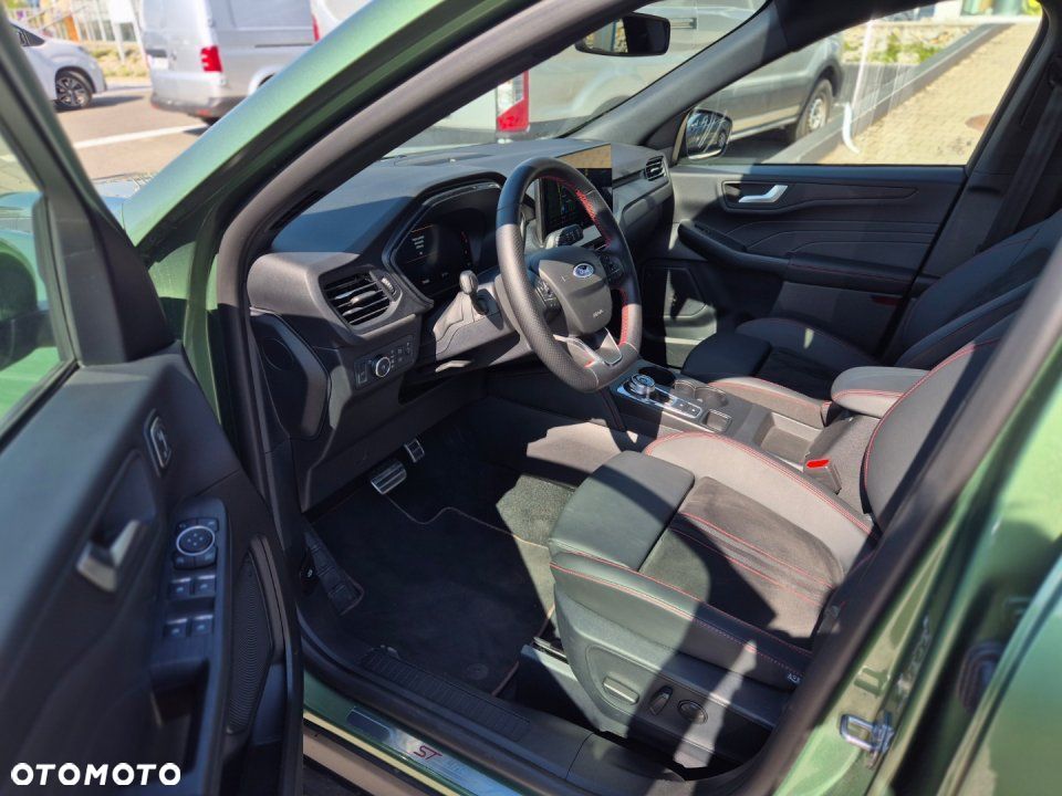 Ford Kuga - 13