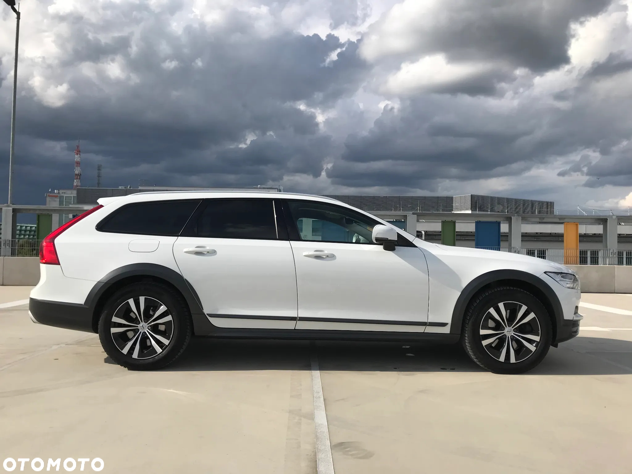 Volvo V90 Cross Country T5 AWD Pro - 11