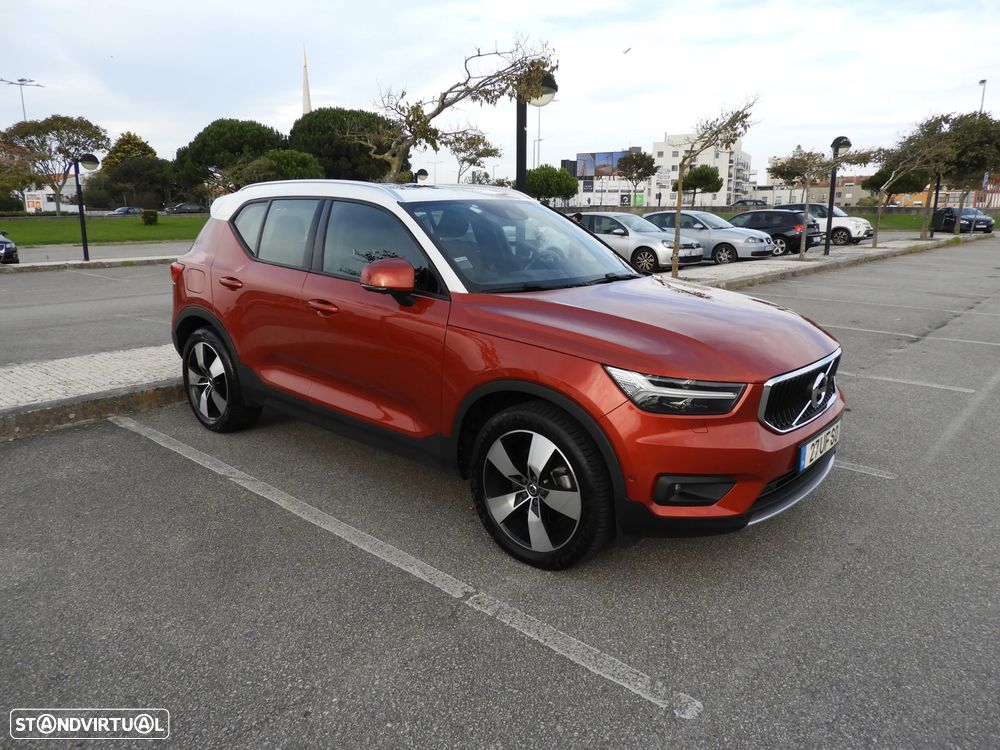 Volvo XC 40 2.0 D4 Momentum Plus AWD - 3
