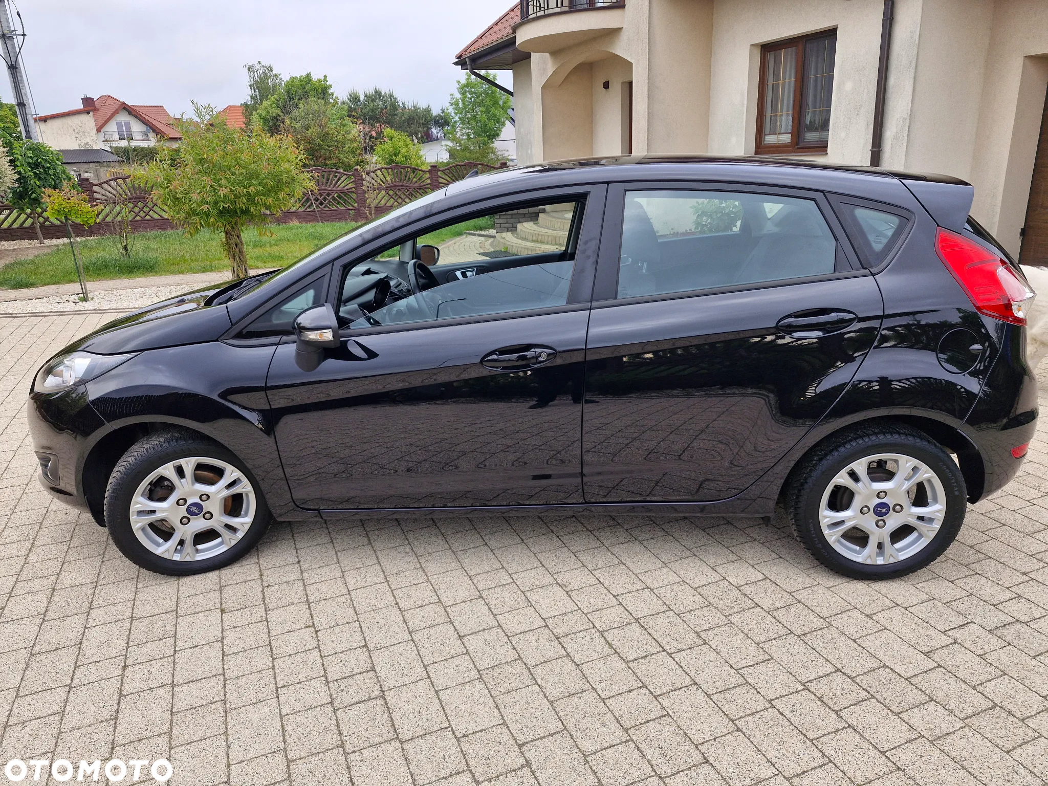 Ford Fiesta 1.25 Ambiente - 2