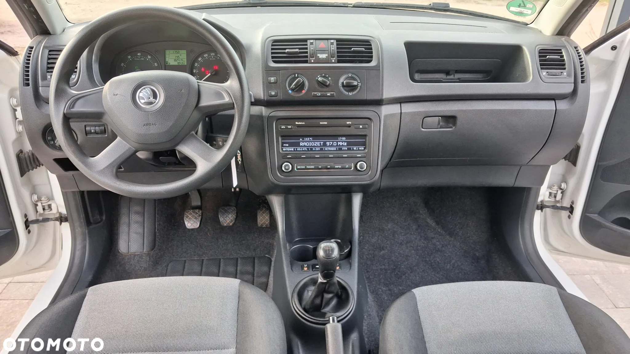 Skoda Fabia 1.2 HTP COOL EDITION - 18